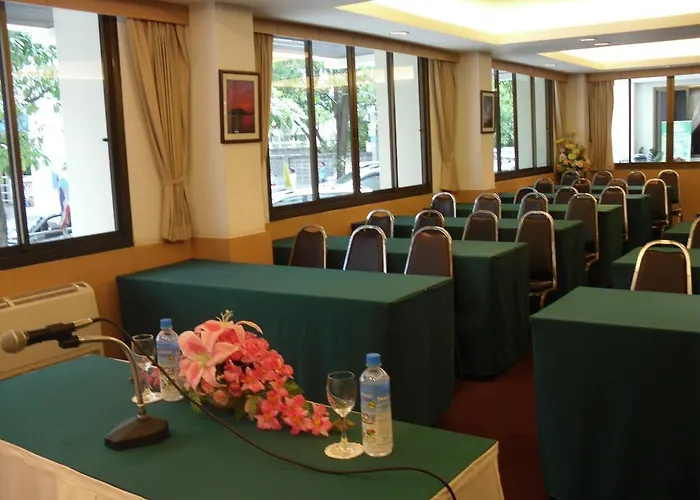P Park Charansanitwong Hotel 3*