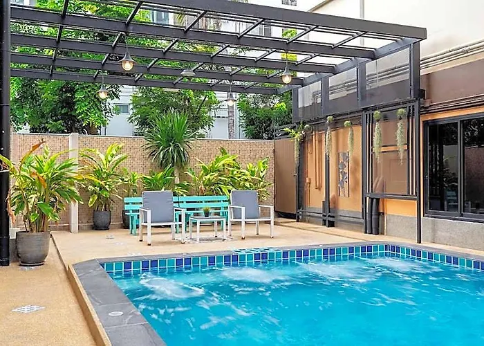 Hotel P Park Charansanitwong 3*