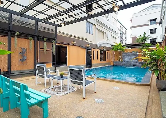 Hotel P Park Charansanitwong