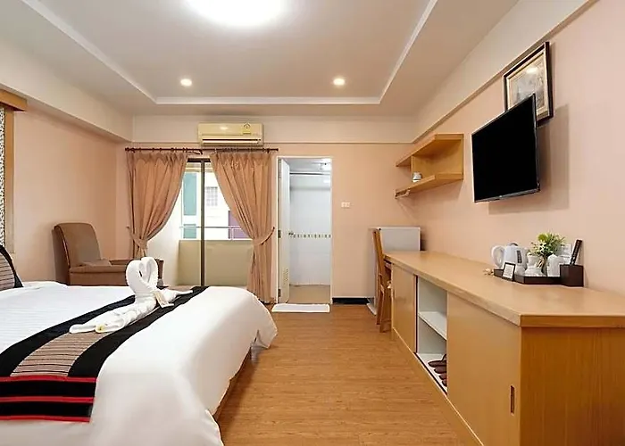 Hotel P Park Charansanitwong 3*