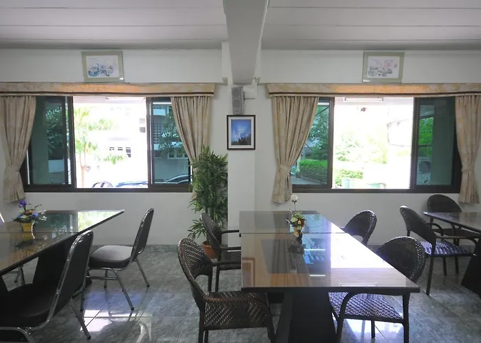 Hotel P Park Charansanitwong 3*