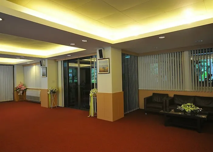 Hotel P Park Charansanitwong 3*
